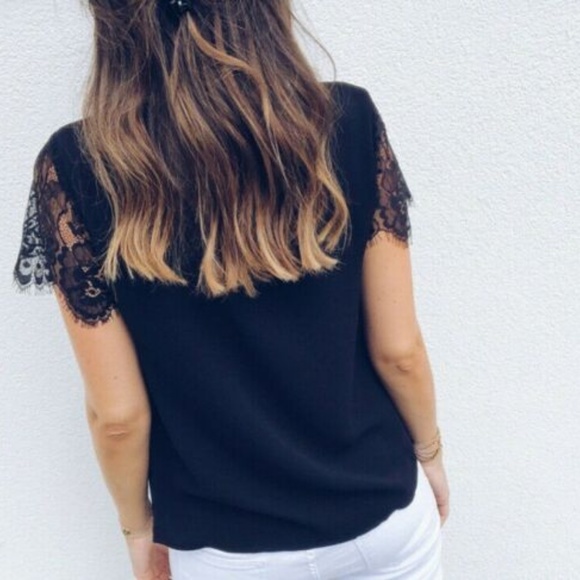 Boutique Black Lace Sleeve Scalloped  Blouse - Picture 2 of 7